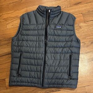 Patagonia Men's Dark Gray Down Sweater Puffer Vest